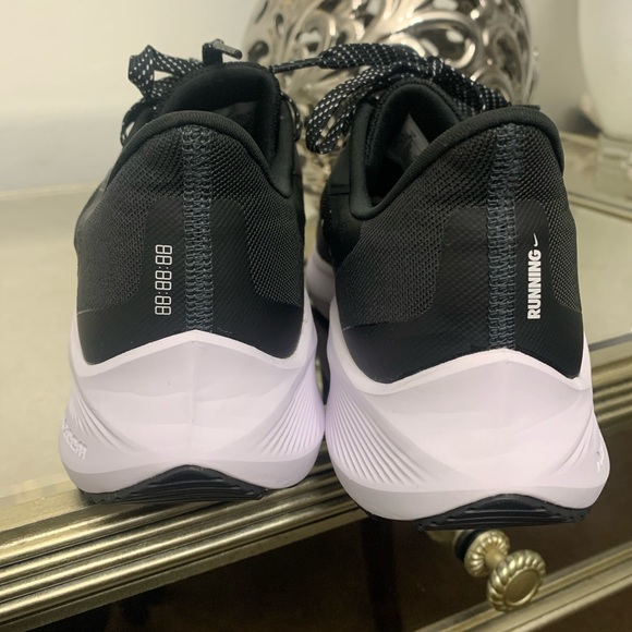Nike Zoom Winflo 7 - Picture 4 of 5